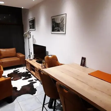 Nez Sur La Croisette. *