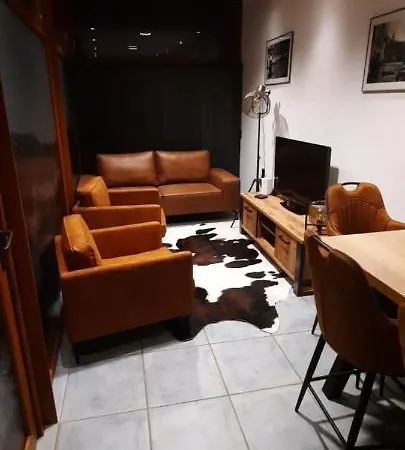 Nez Sur La Croisette. 디넝