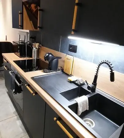 Nez Sur La Croisette. *