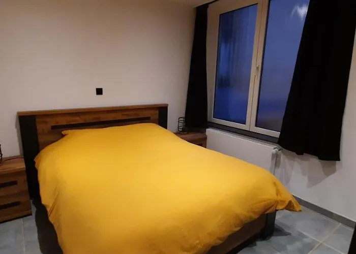 Nez Sur La Croisette.